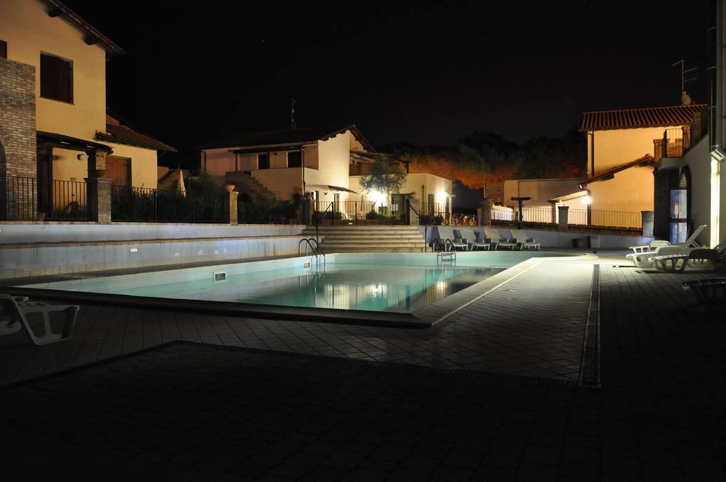 Borgo Valmarina Lejlighedshotel Follonica Eksteriør billede