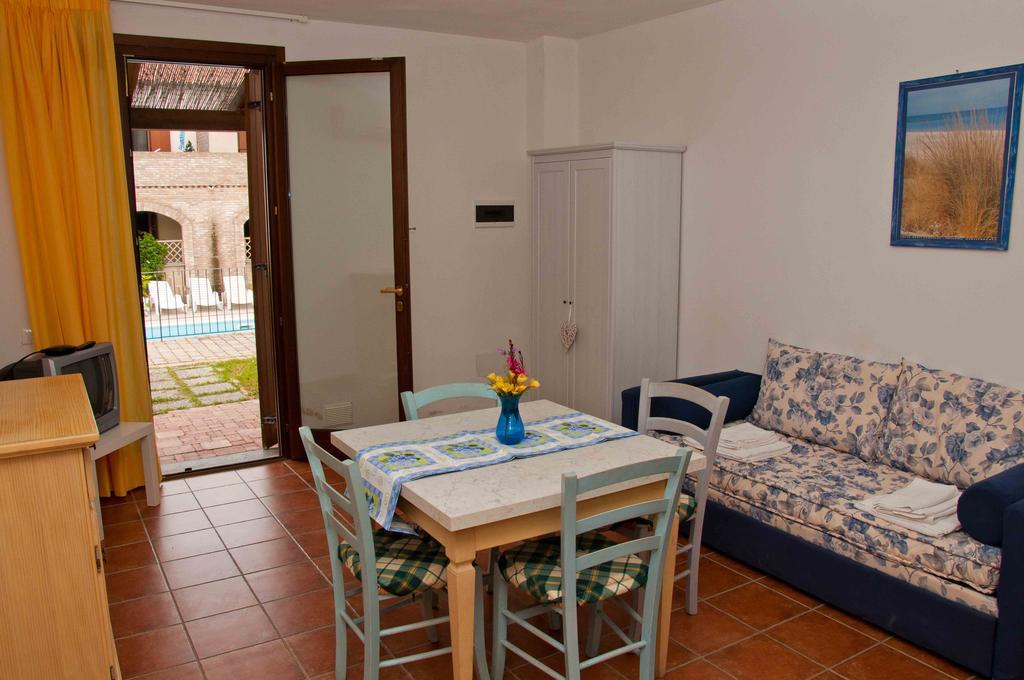 Borgo Valmarina Lejlighedshotel Follonica Værelse billede