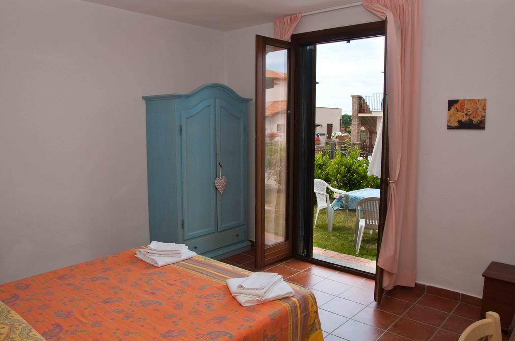 Borgo Valmarina Lejlighedshotel Follonica Værelse billede