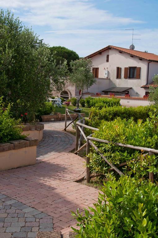 Borgo Valmarina Lejlighedshotel Follonica Eksteriør billede