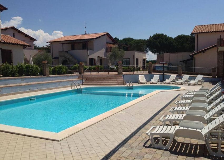 Borgo Valmarina Lejlighedshotel Follonica Eksteriør billede